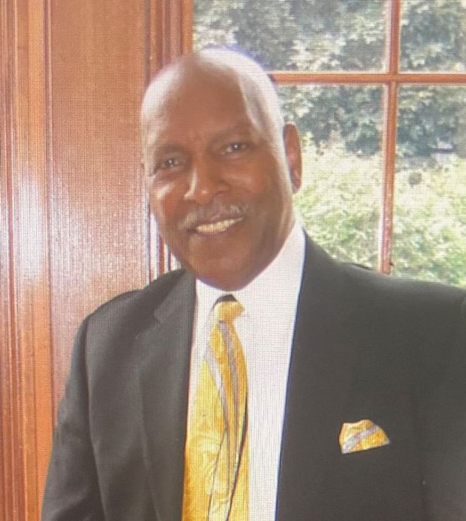 Chester Lynwood Mason Profile Photo