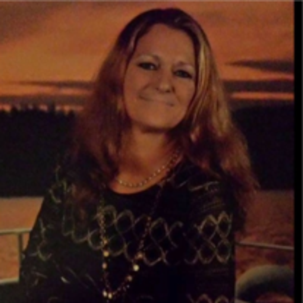 Tracy Walker Falagan