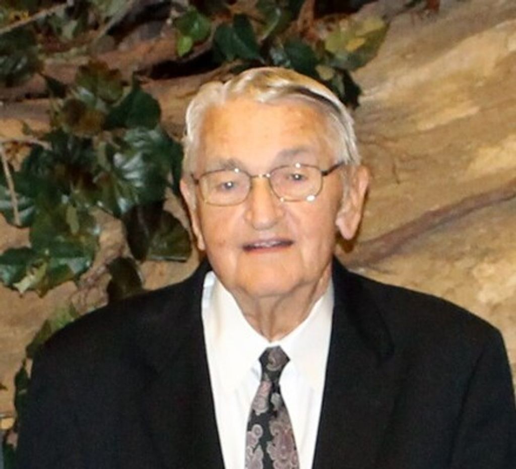 Lyndell "Lynn" Oller