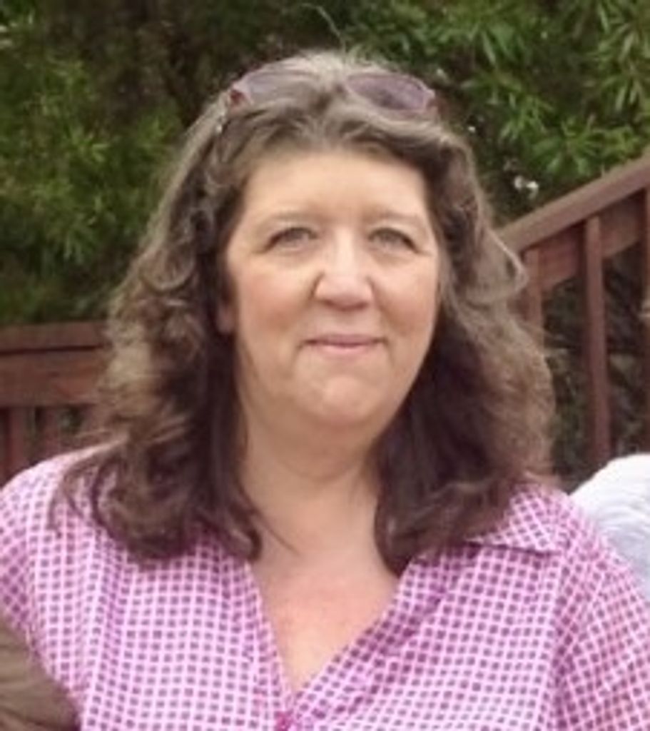 Donna (Hunt)  Tow Profile Photo