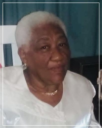 Louise Carolyn Salters Profile Photo