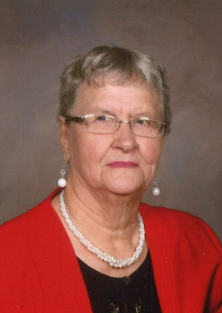 Geraldine Ann (Pauling)  Dau Susie