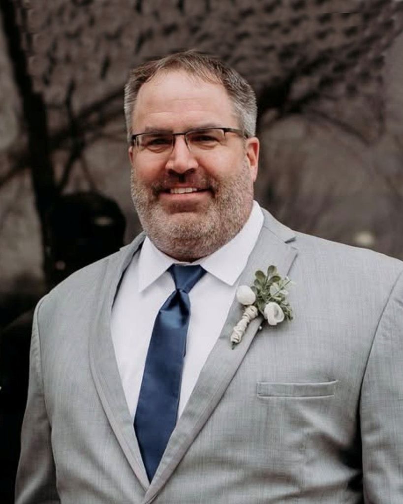 Steven Sanasack Profile Photo