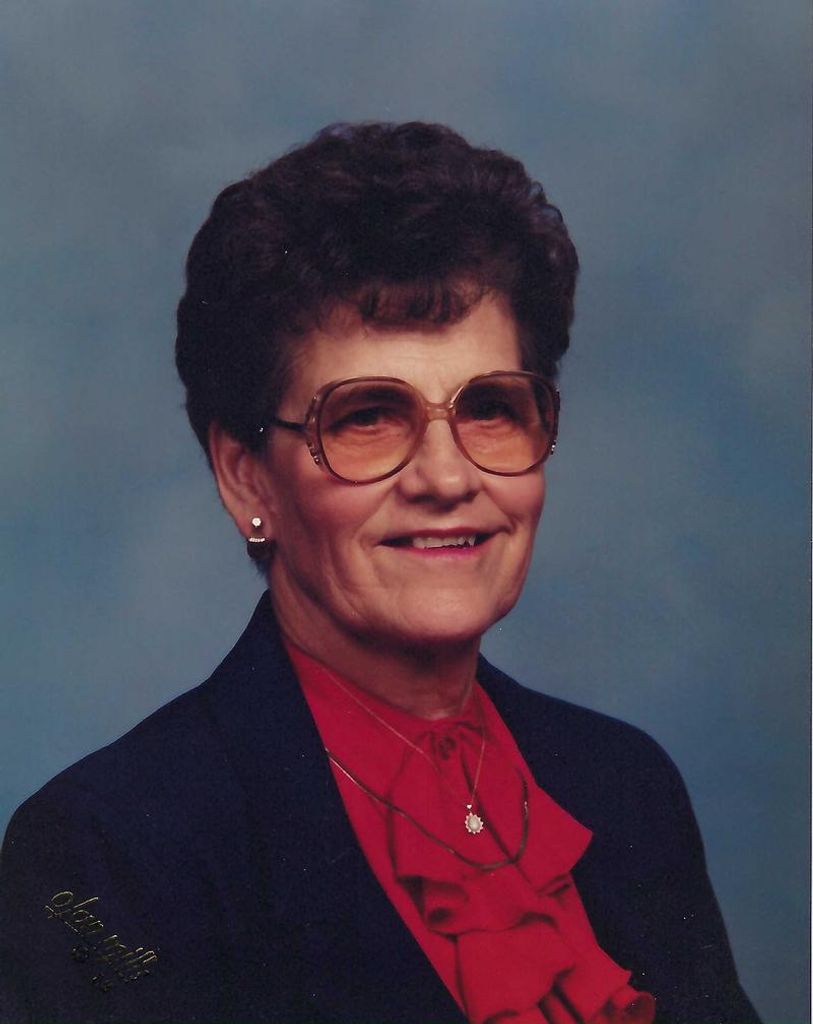 Julia Dach Profile Photo