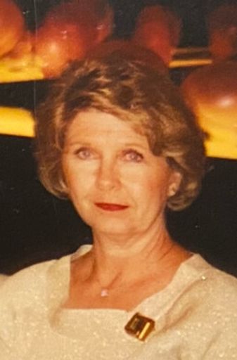 Nomie Beatty photo gallery thumbnail 69 of 77