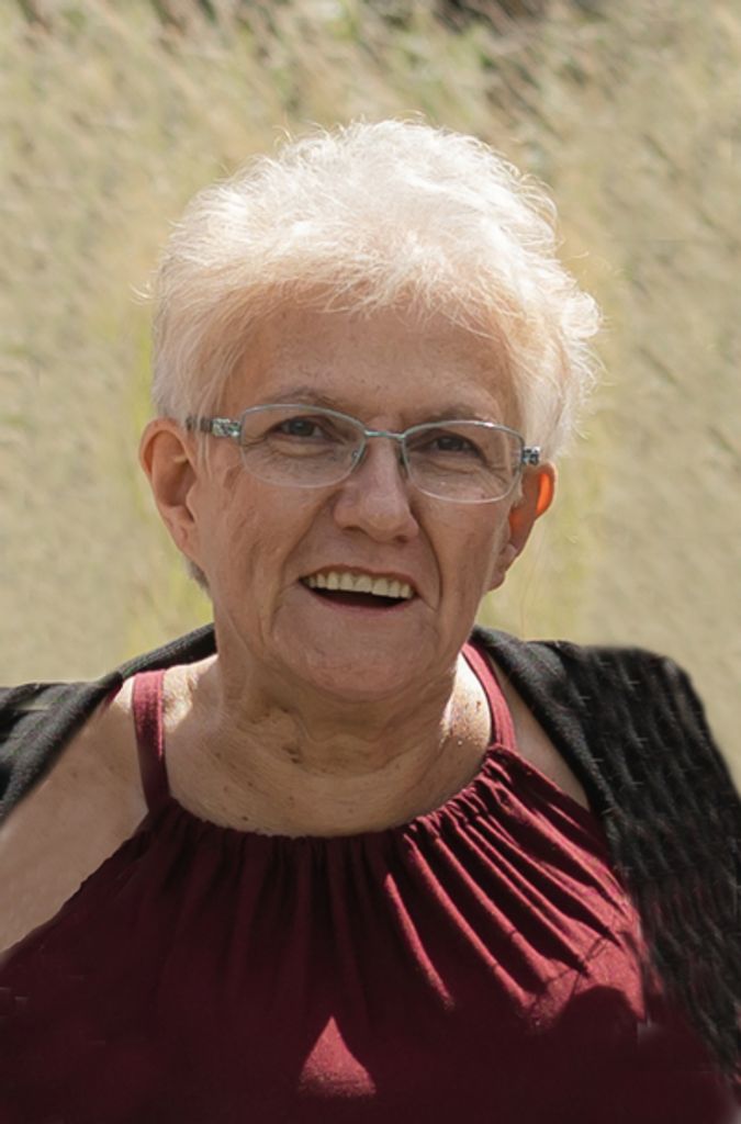 Pearl 'Dalene' Walz Profile Photo