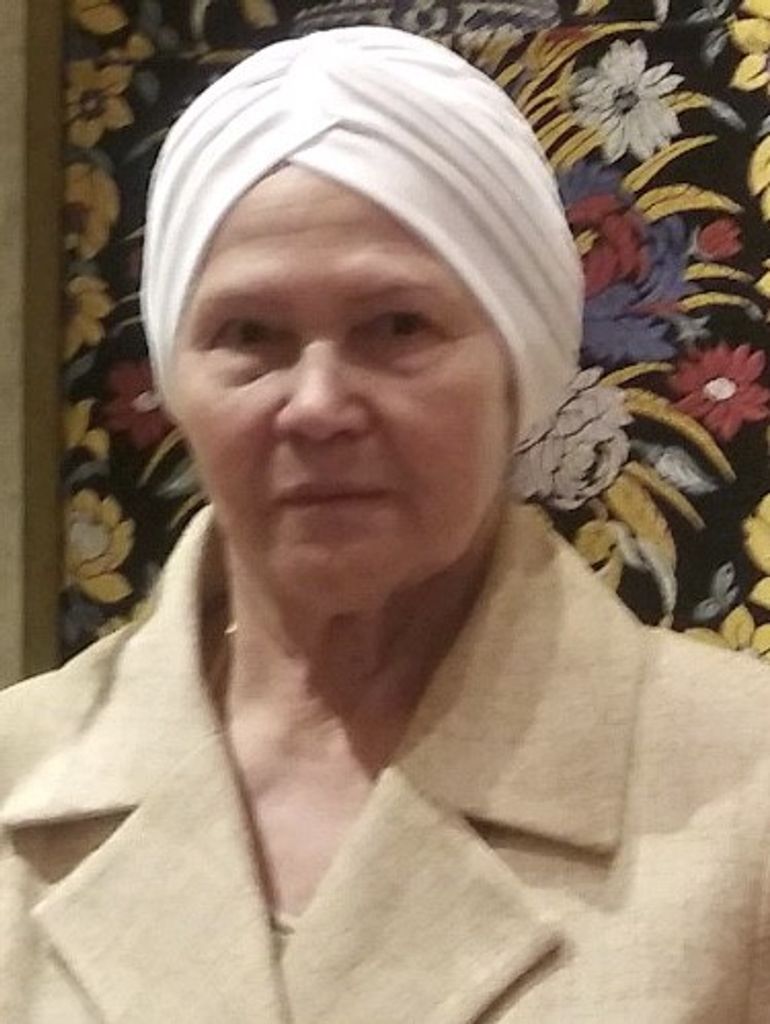 Ana R. Giron