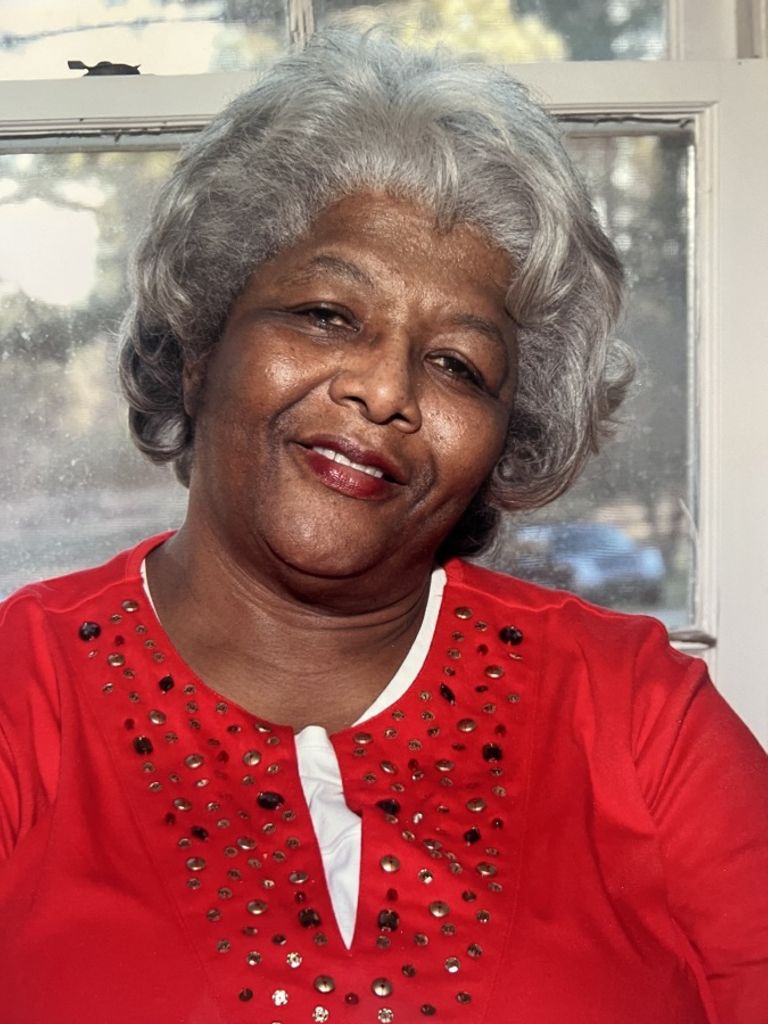 Elizabeth Scurry Profile Photo