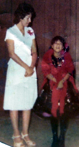 Yolanda C. Gonzalez photo gallery thumbnail 102 of 357