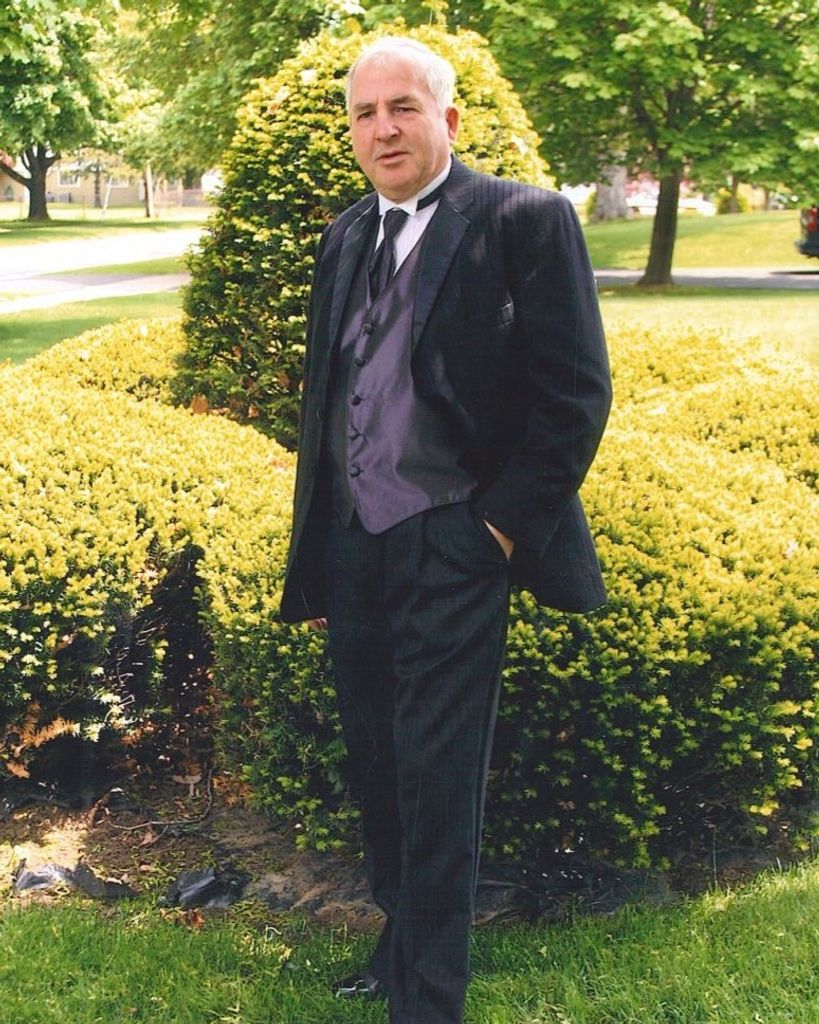 Peter W. Landauer Profile Photo