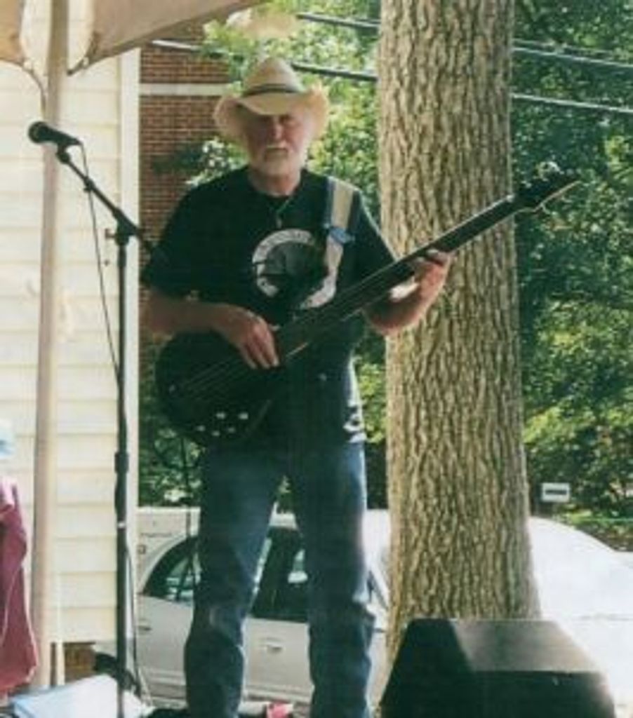 Larry Collins Profile Photo