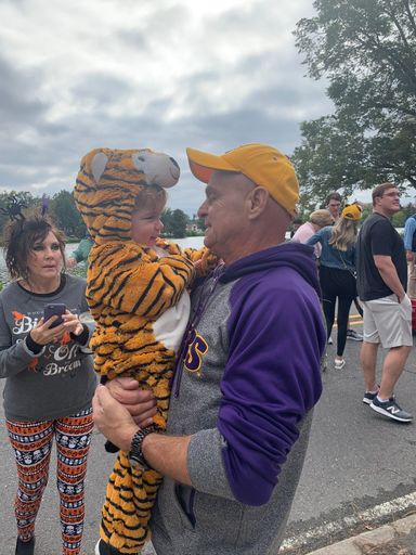 William Rome, Sr. Obituary December 1, 2021 - Resthaven Gardens of