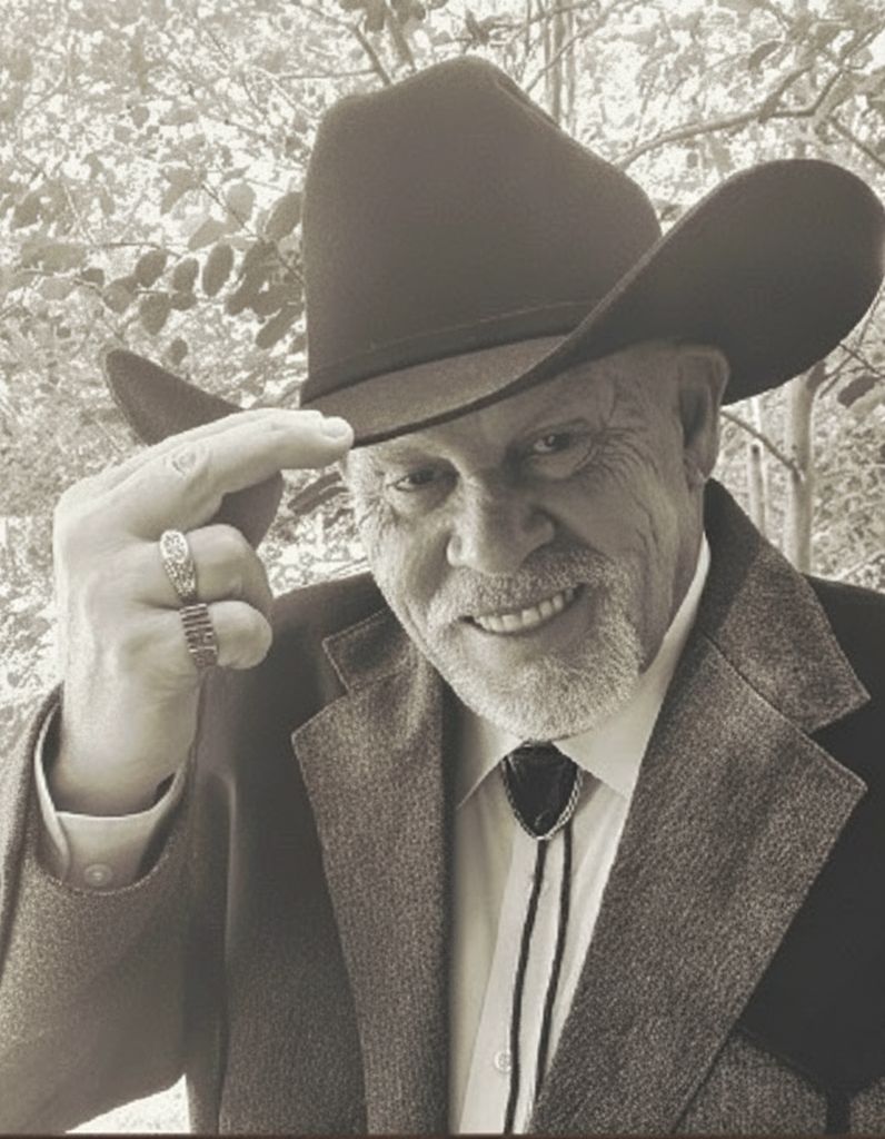 Leslie Dewitt Cox Profile Photo