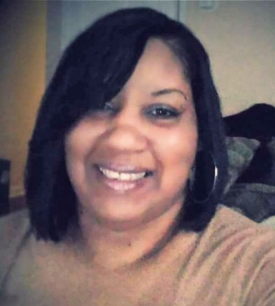 Lisa R. Hughes Profile Photo