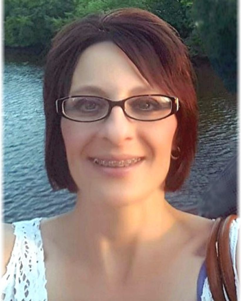 Michele Renee McNelis