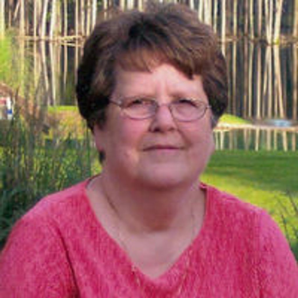 Betty Lou Kinnett