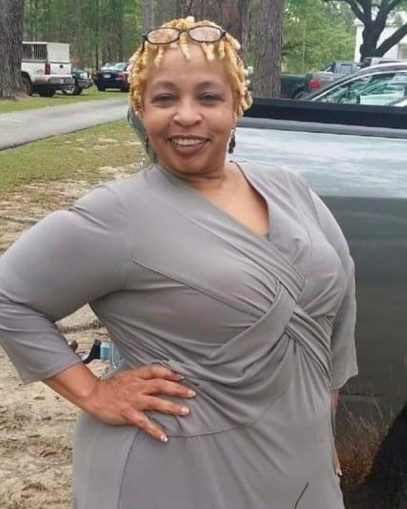 Veronis Lorraine Johnson Macklin Profile Photo