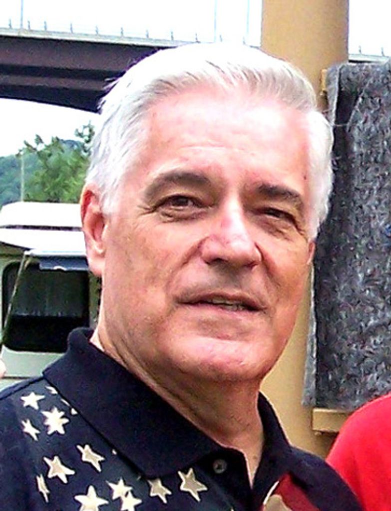 Robert Wilburn Thomas Profile Photo