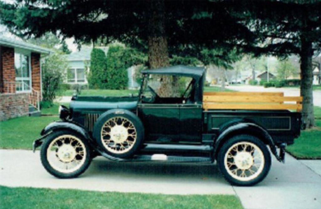 Robert Rob" V. Kinney