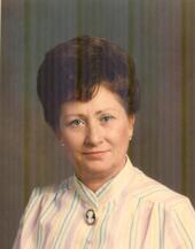 Eloise Webb Profile Photo