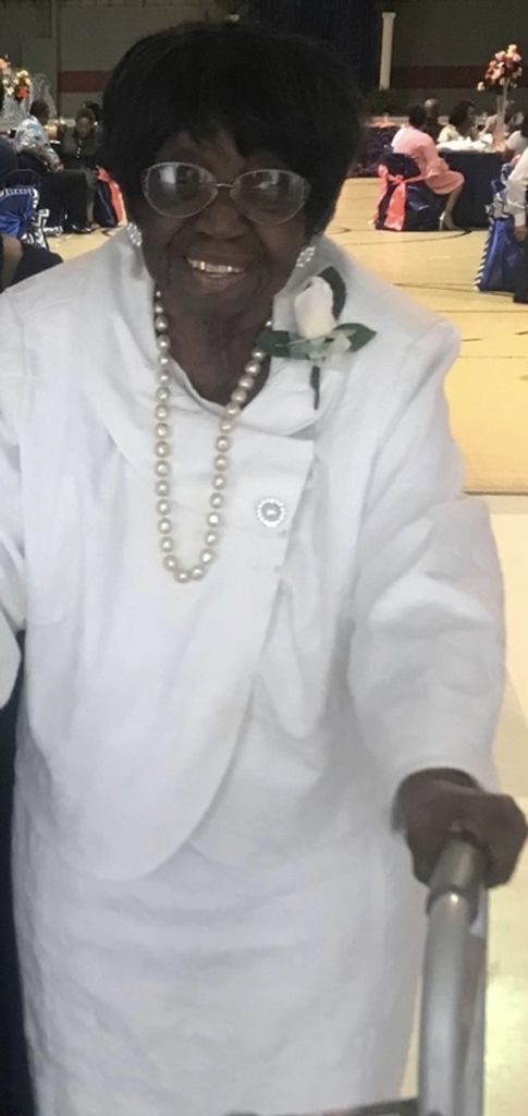 Leona Watkins Edwards Profile Photo