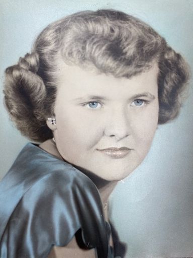 Dianna Fern (Tofflemoyer) Clegg Profile Photo