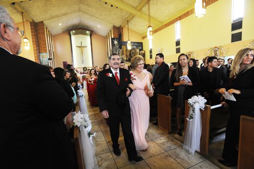Luis Umana photo gallery thumbnail 16 of 31