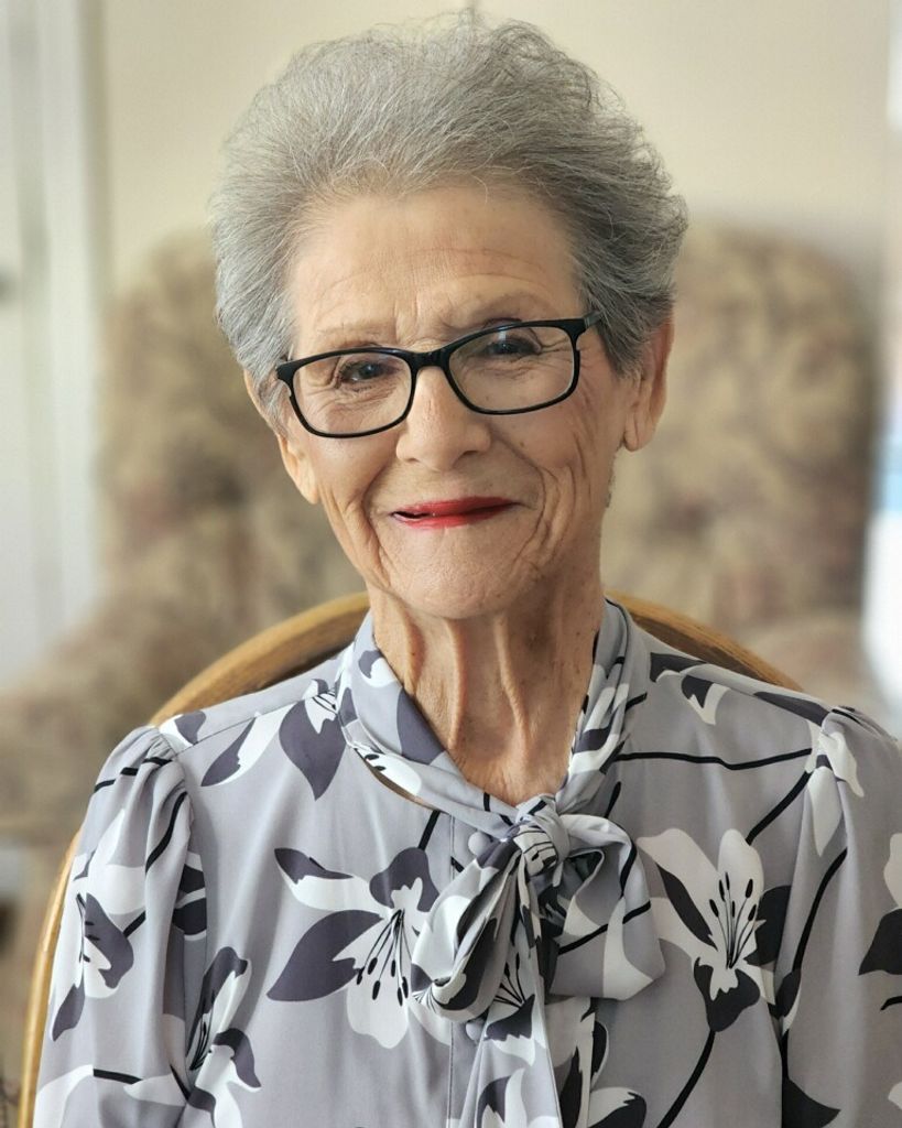 Ofelia Manzo Profile Photo