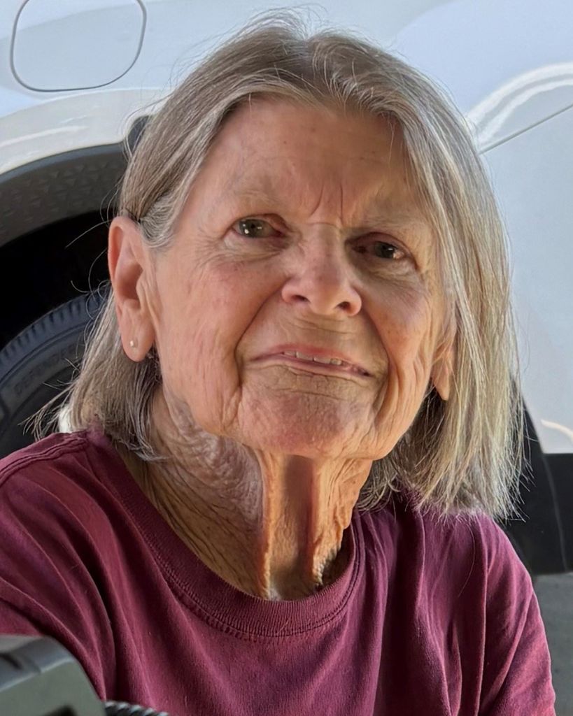 Charlet Cox Profile Photo