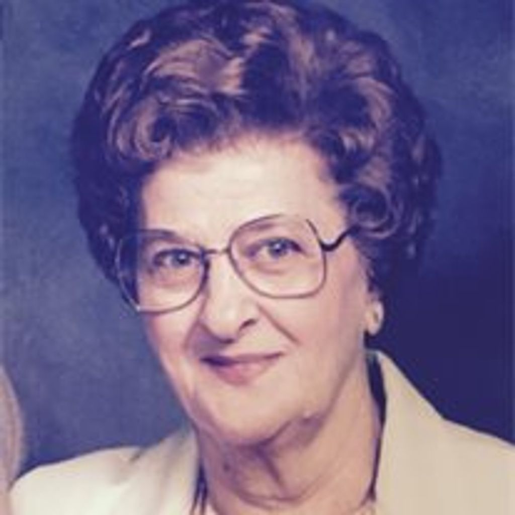 Laura (Smola) Pettazzoni