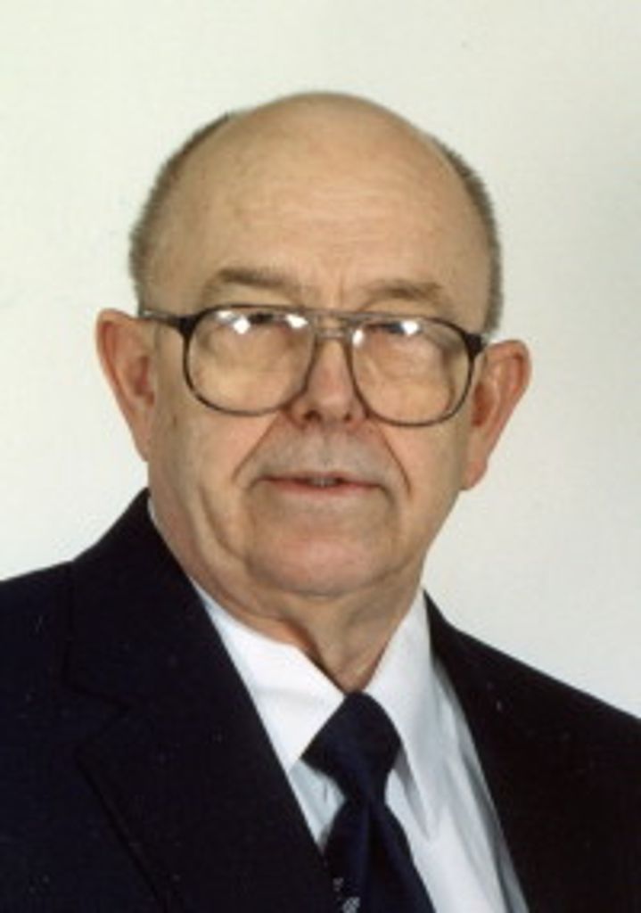 Robert E. Paul