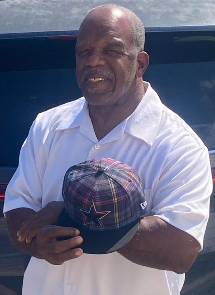 Essie James Johnson, Jr. Profile Photo