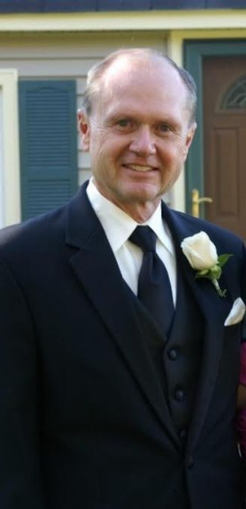 Richard "Ric" Lohnes