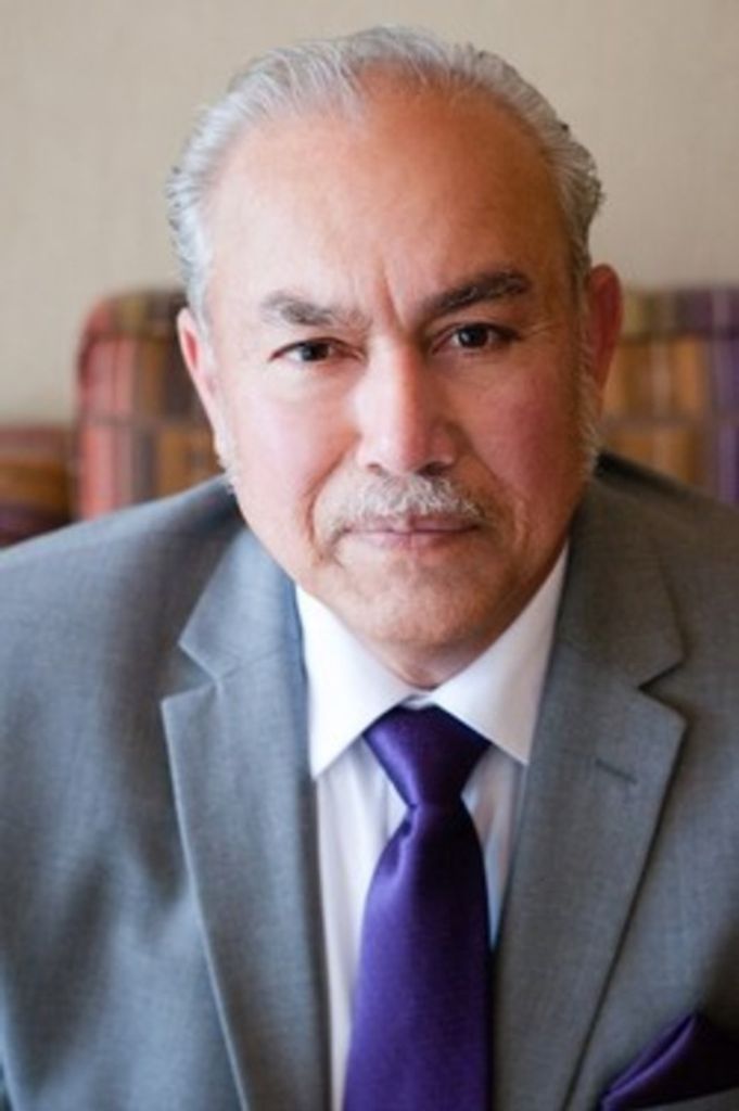 Carlos Roman Sr.