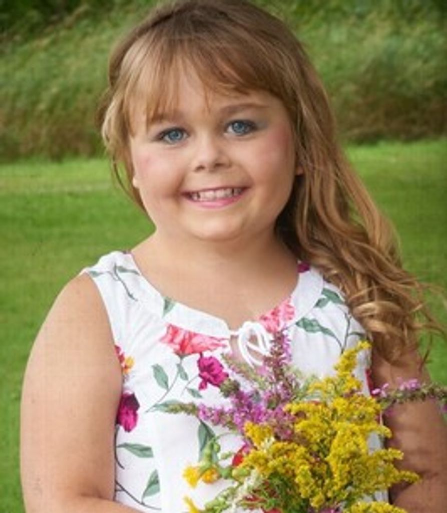 Eleanor Hanson Profile Photo