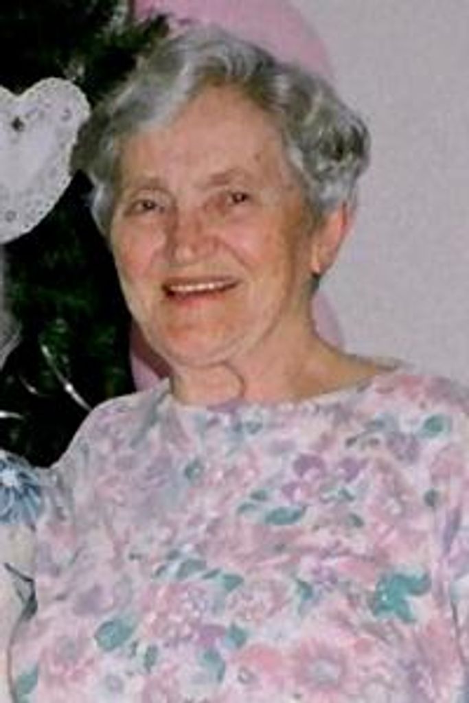 Karoline Maria Head