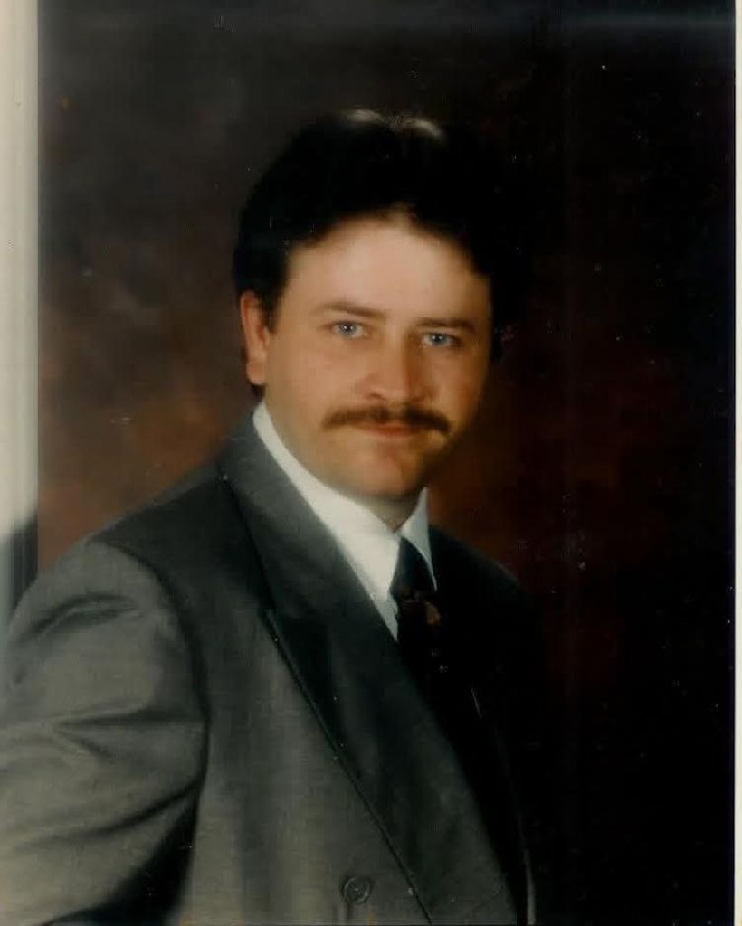 Stuart Fitzgerald Smith Profile Photo