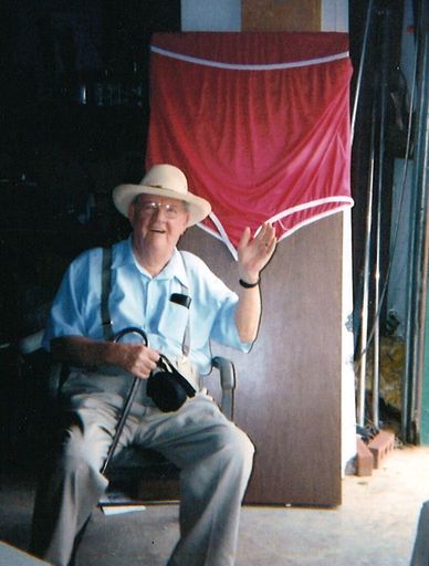 Tom D. East photo gallery thumbnail 147 of 183