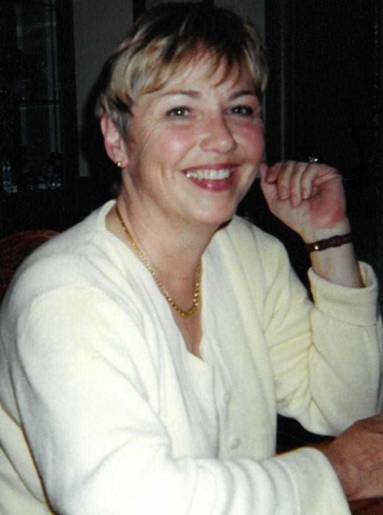 Lois Visek