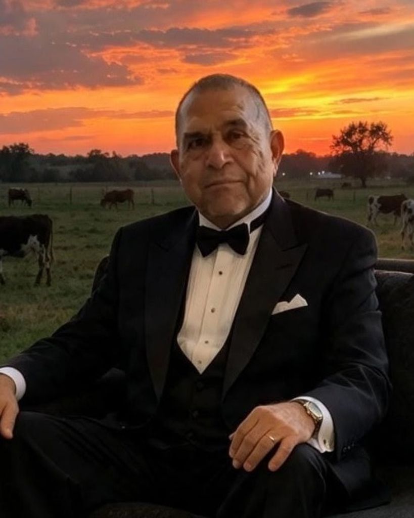 Manuel Siguenza Profile Photo