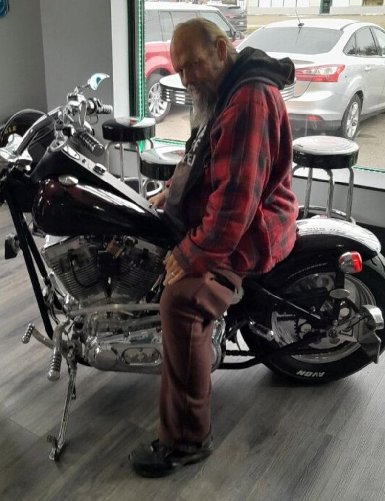 Christopher Gordon Brown Profile Photo