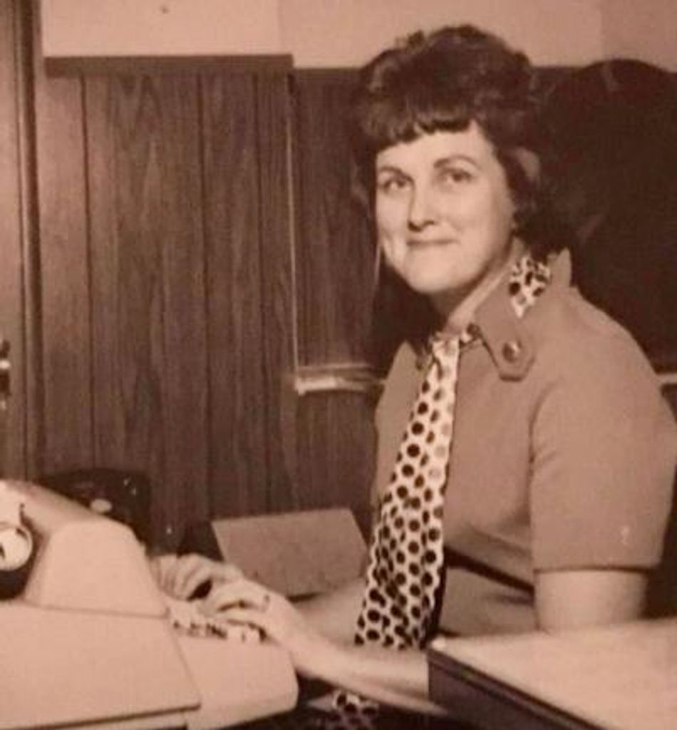 Helen (Stewart) Nickelson