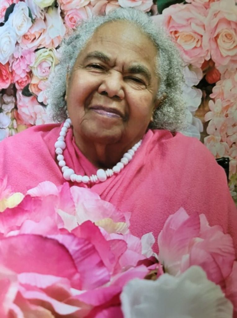 Lois J Sprague