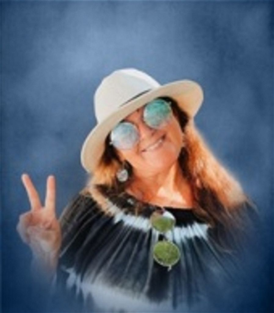 Deniska Timea Hodges Profile Photo