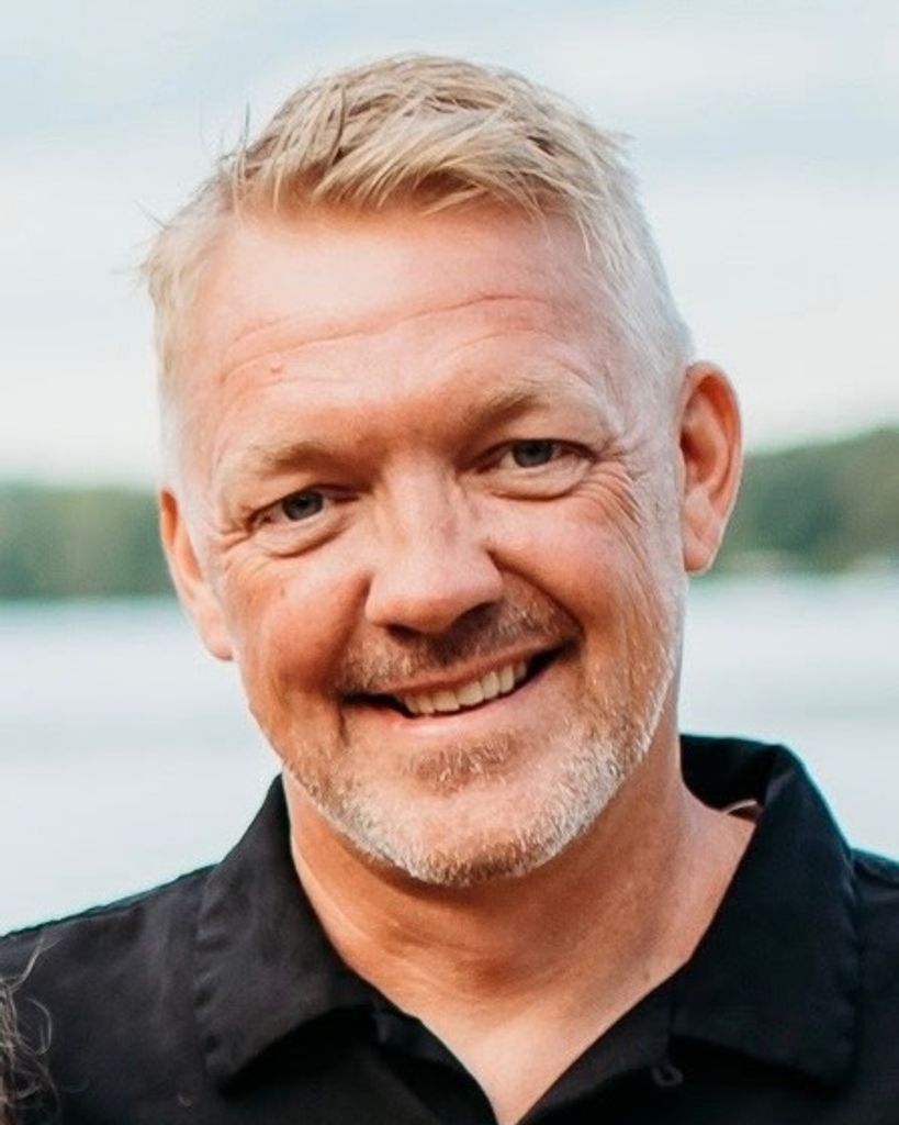 Sean Thomas Hendrickson