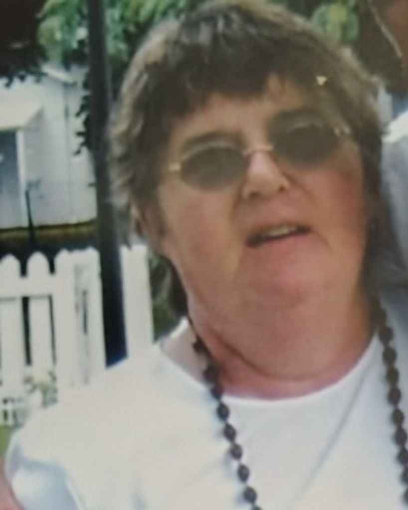 Sandi Louise Holden