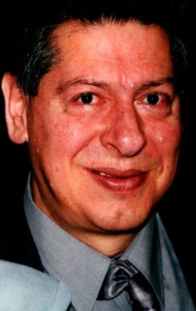 Luis J. Perez Profile Photo