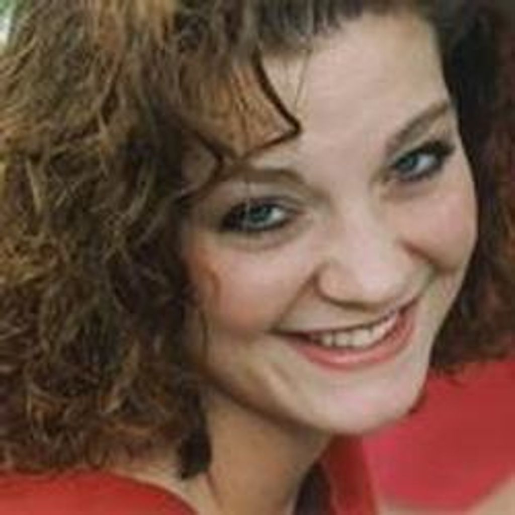 Julianne "Annie" Hicks