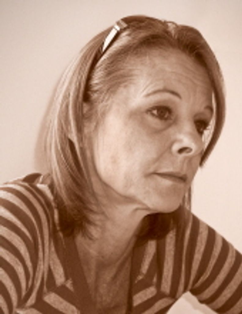 Linda  J. Loesch