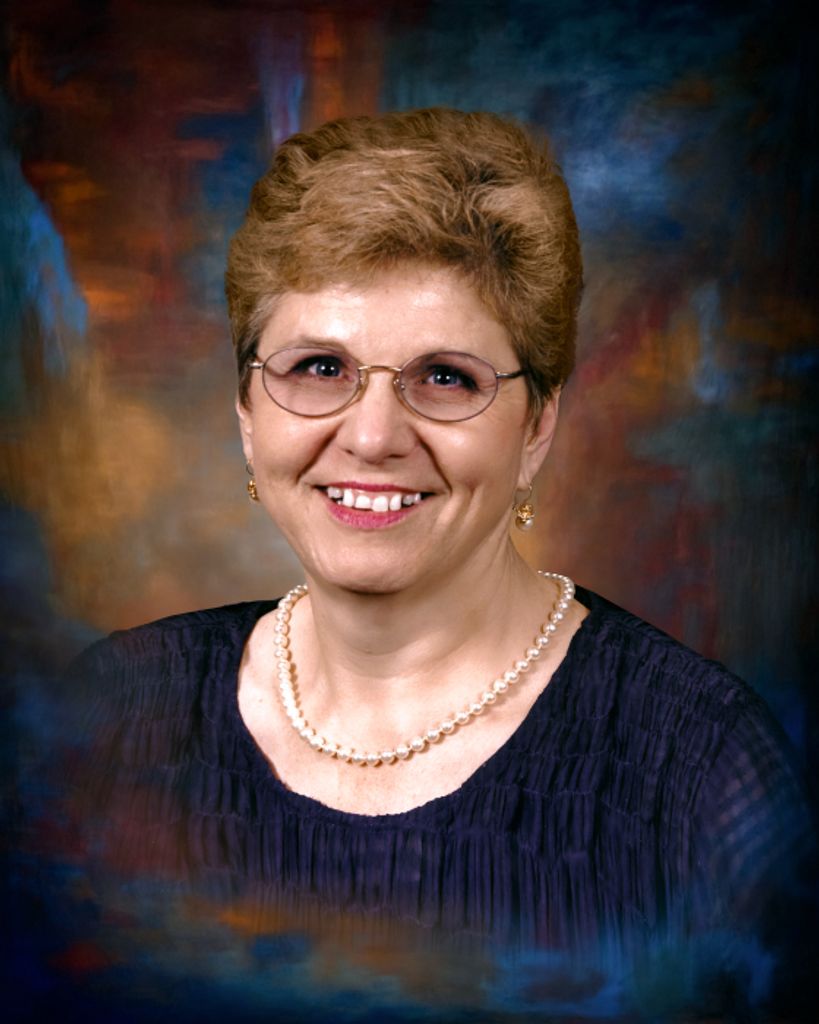 Brenda Hall Jones Profile Photo
